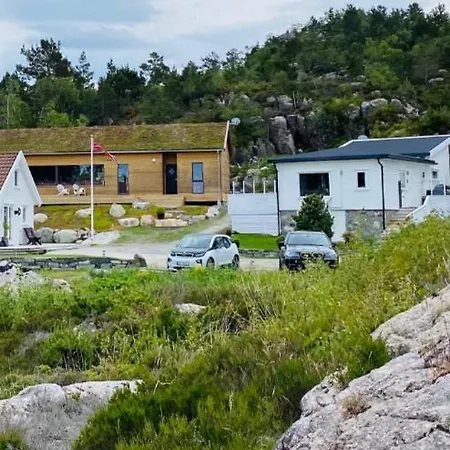 Holiday home Flott Pa Bersagel Naer Sjo