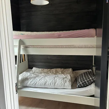 Flott Pa Bersagel Naer Sjo Ferienhaus